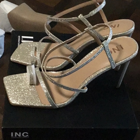 INC International Concepts Gold and Tan Block Heel Sandals - Picture 1 of 4